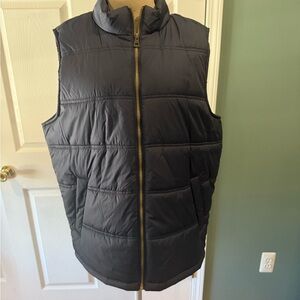 NWOT Men's Charcoal Quilted Vest